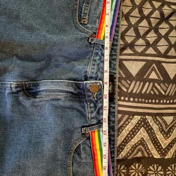 Forever 21 Denim Mini skirt with rainbow waistband. Women’s size 1X - Picture 6 of 6